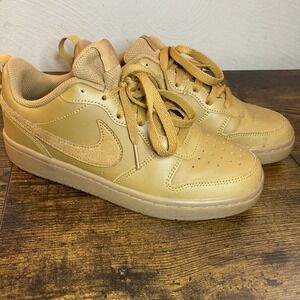 Nike Court Borough Low Wheat Wheat Gum,‎ Size 5Y BQ5448-700